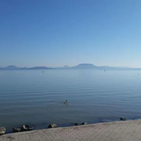 Strandi Apartmanok- Levente Appartement *